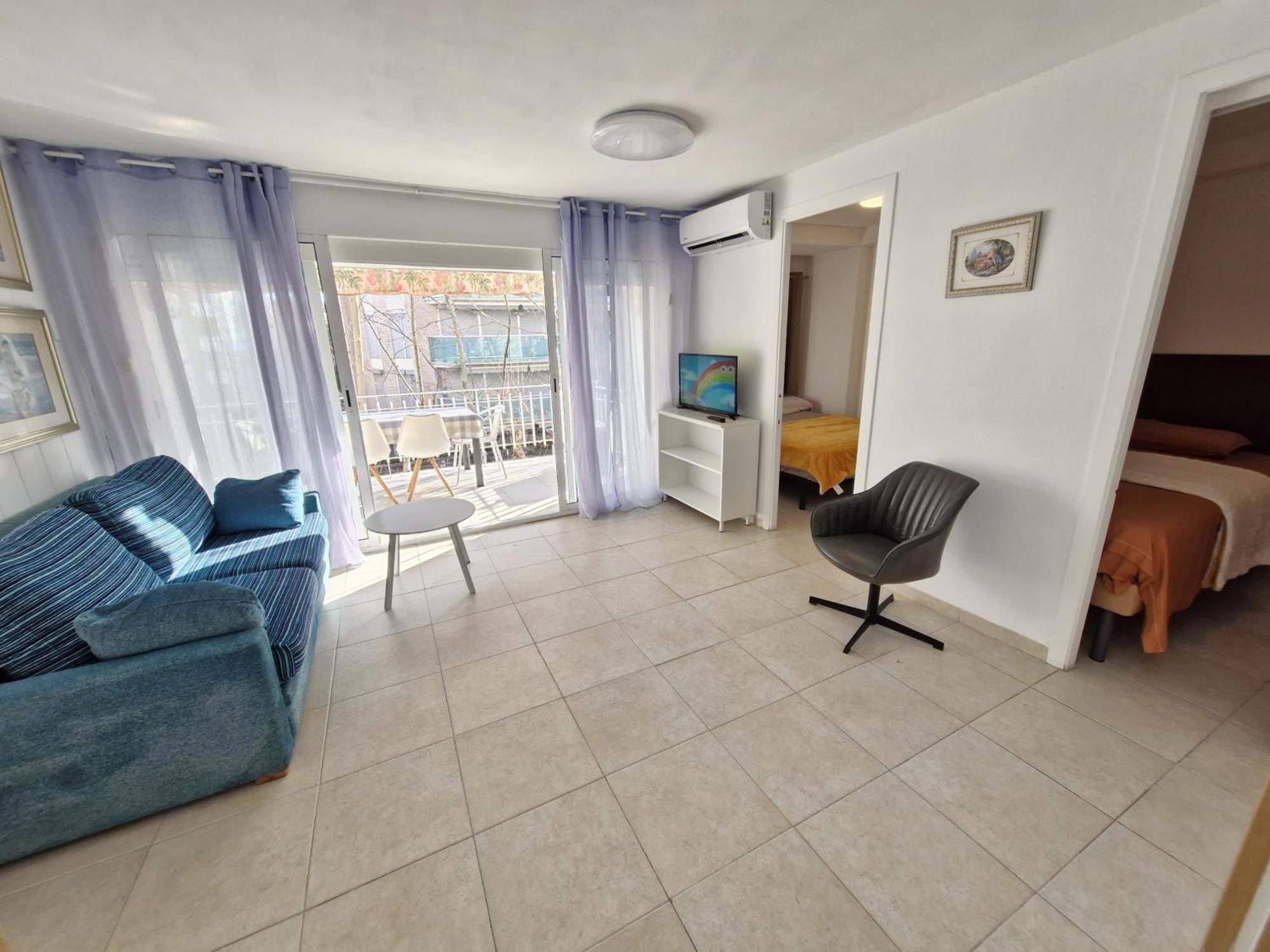 Centro ,piscina Wifi Gisamar Apartment Salou